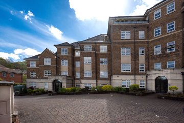Mountview Close, NW11 NW11 7HG