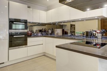 2 bedroom, 2 bathroom Apartment NW11 8NL