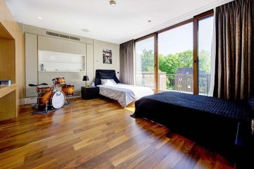 The Bishops Avenue, N2 N2 0BN