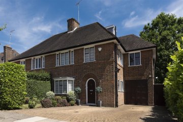 Litchfield Way, NW11 NW11 6NJ