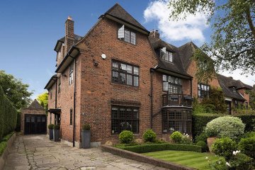 Heath Close, NW11 NW11 7DS