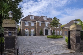Byron Drive, N2