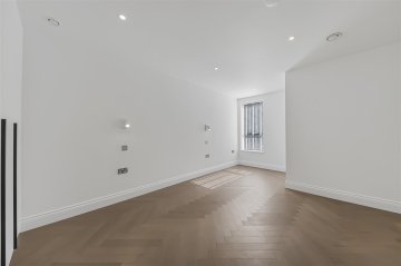 BEECHCROFT AVENUE, GOLDERS GREEN, NW11 NW11 8BJ