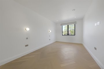 BEECHCROFT AVENUE, GOLDERS GREEN, NW11 NW11 8BJ