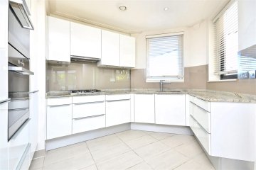 WEST HEATH PLACE, HODFORD ROAD, GOLDERS GREEN, NW11 NW11 8NL