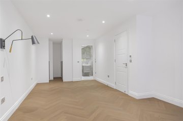 BEECHCROFT AVENUE, GOLDERS GREEN, NW11 NW11 8BJ