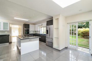 HAMPSTEAD WAY, HAMPSTEAD GARDEN SUBURB, NW11 NW11 7LS