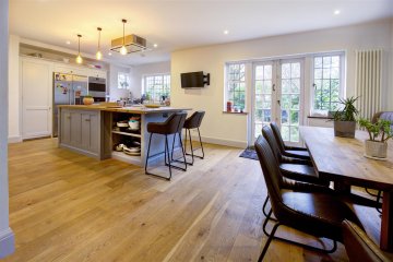 Sutcliffe Close, NW11 NW11 6NT