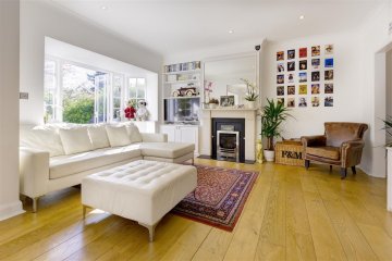 Hill Top, NW11 NW11 6EH