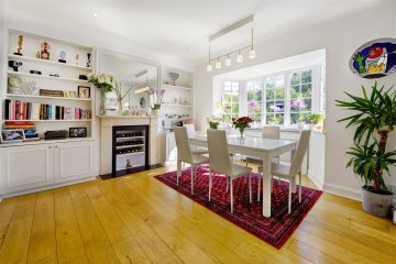 Hill Top, NW11 NW11 6EH