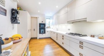 Hill Top, NW11 NW11 6EH