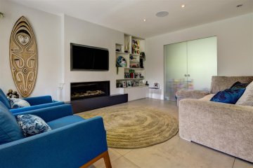 Hill Top, NW11 NW11 6EA