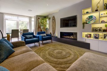 Hill Top, NW11 NW11 6EA