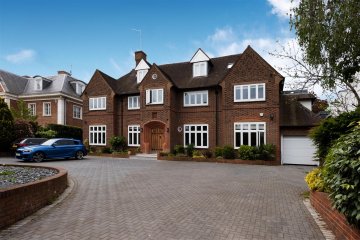 THE BISHOPS AVENUE, KENWOOD N2 N2 0BA