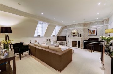 South Square, NW11 NW11 7AL