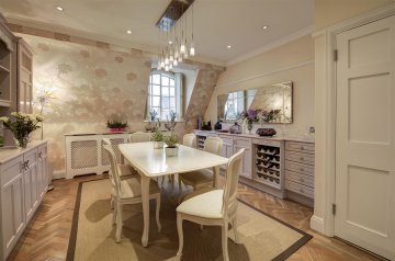 South Square, NW11 NW11 7AL