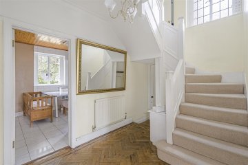 Brim Hill, N2 N2 0EZ