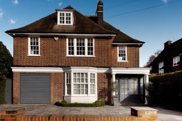 Holne Chase, N2 N2 0QN