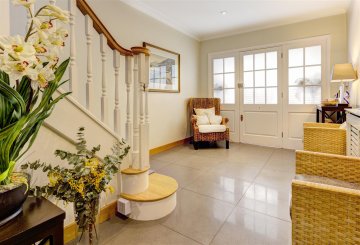 Holne Chase, N2 N2 0QN