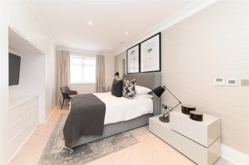 2 Bedrooms, 2 Bathrooms NW11 8NP