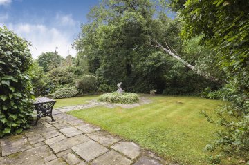 Courtenay Avenue, N6 N6 4LP